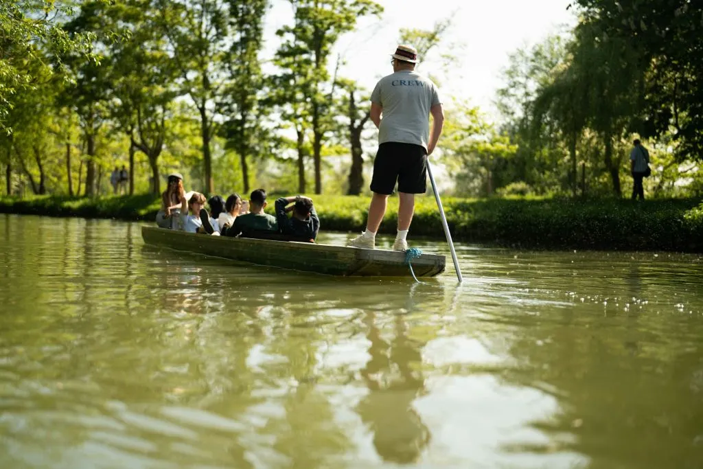 Oxford University Punting Tour Led By University Students