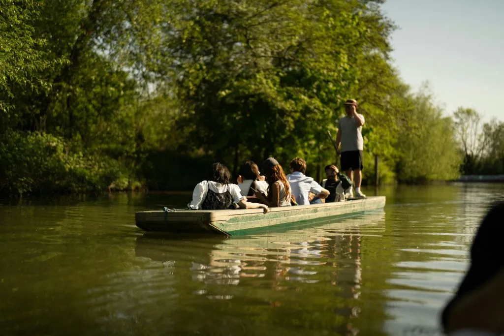 Oxford University Punting Tour Led By University Students