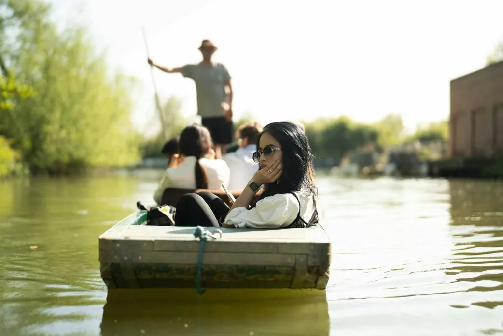 Oxford University Punting Tour Led By University Students
