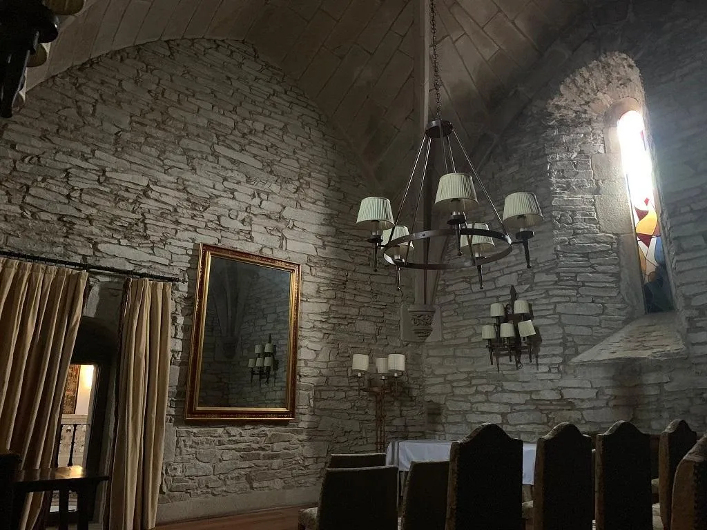 Tour Hostal de los Reyes Católicos 