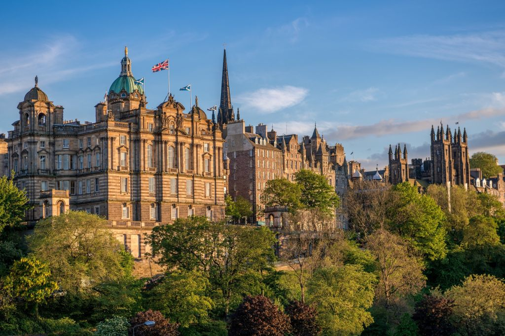 Edinburgh The Royal City: Day Tour from London