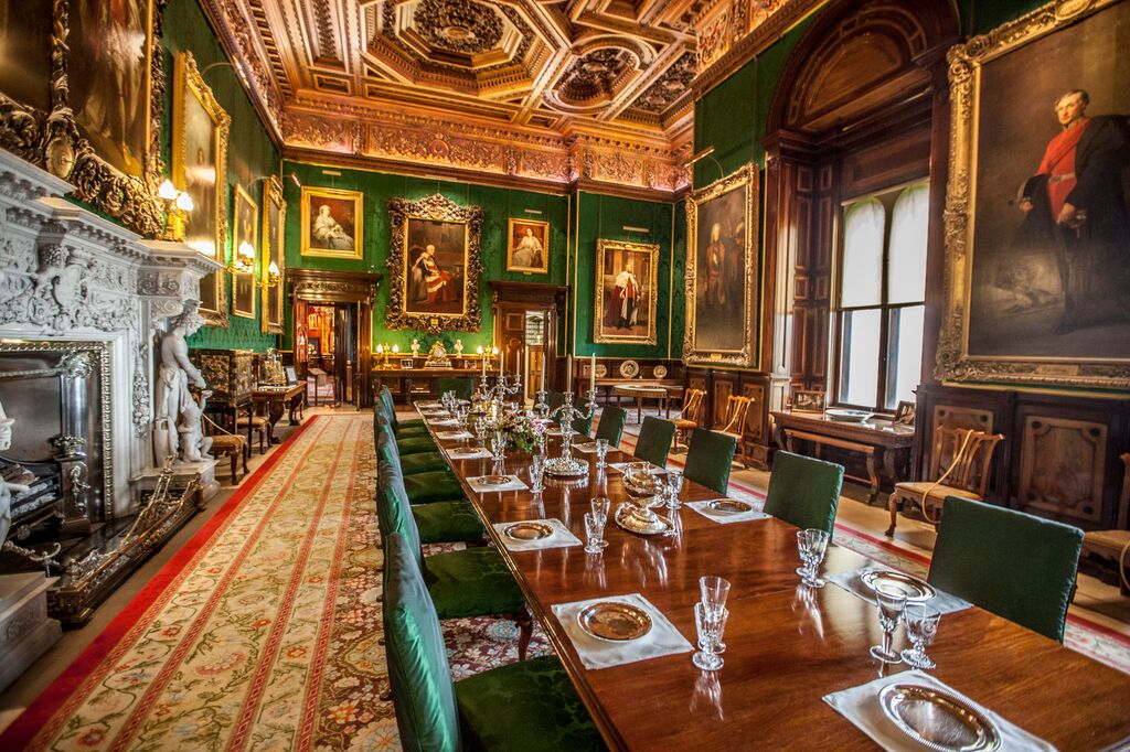 Alnwick Castle and Scottish Borders Tour including Castle Admission