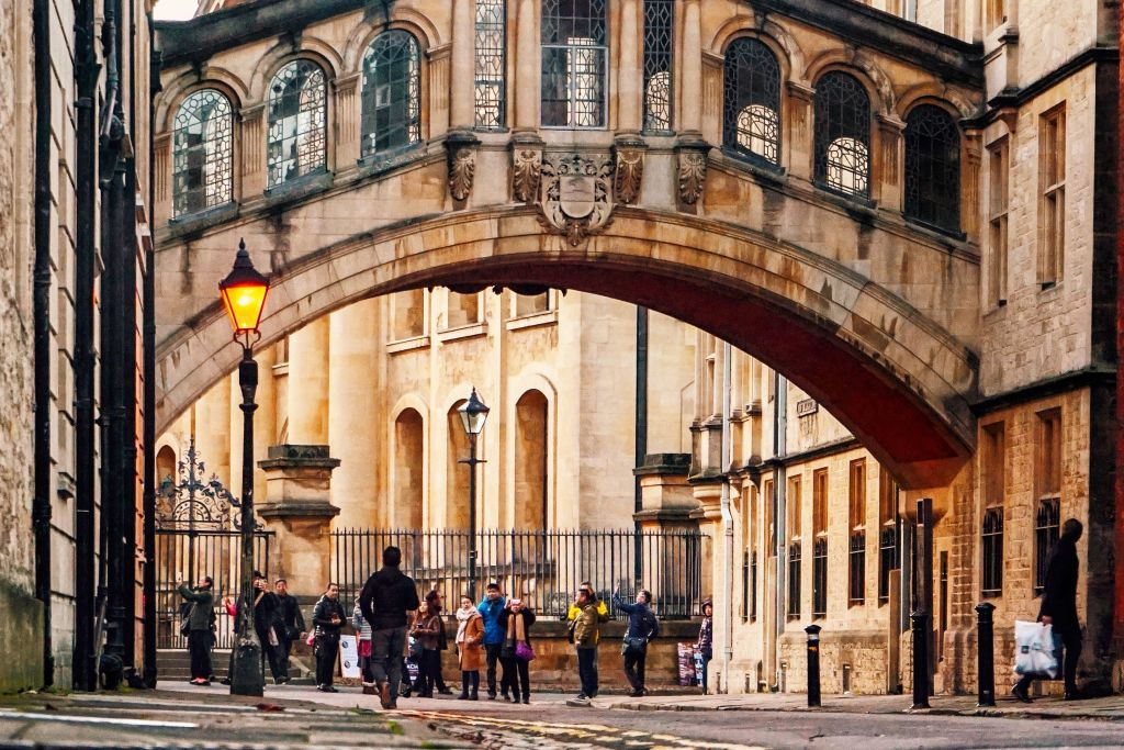 Oxford & Cambridge: Guided Day Tour from London