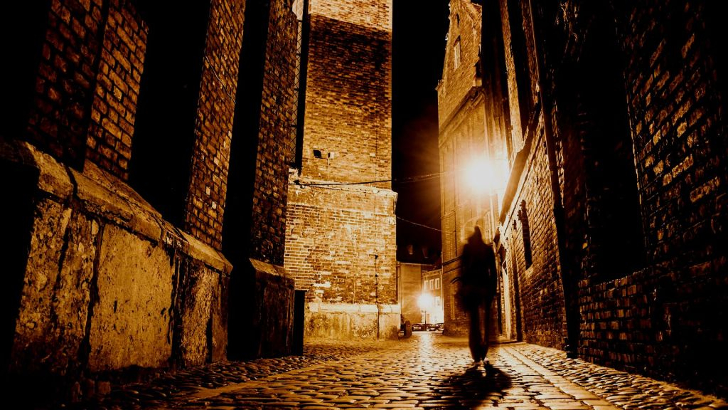 London: Jack the Ripper Guided Coach Tour with Fish & Chips