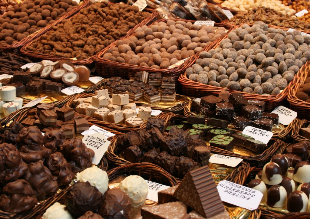 London: Food Tour With 8+ Stops