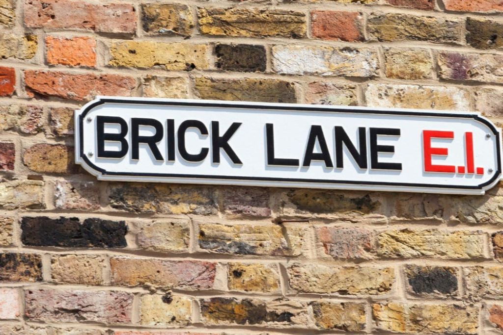 London: Food Tour With 8+ Stops