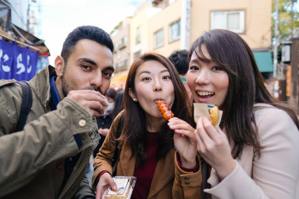 London: Food Tour With 8+ Stops