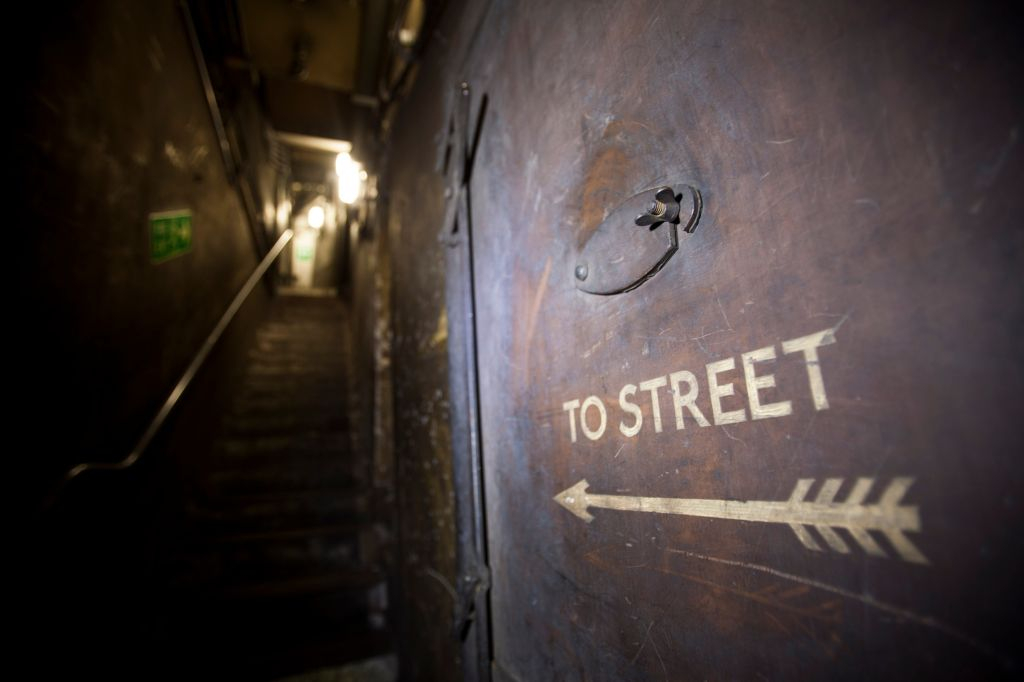 Londres Down Street : Visite des stations de métro cachées