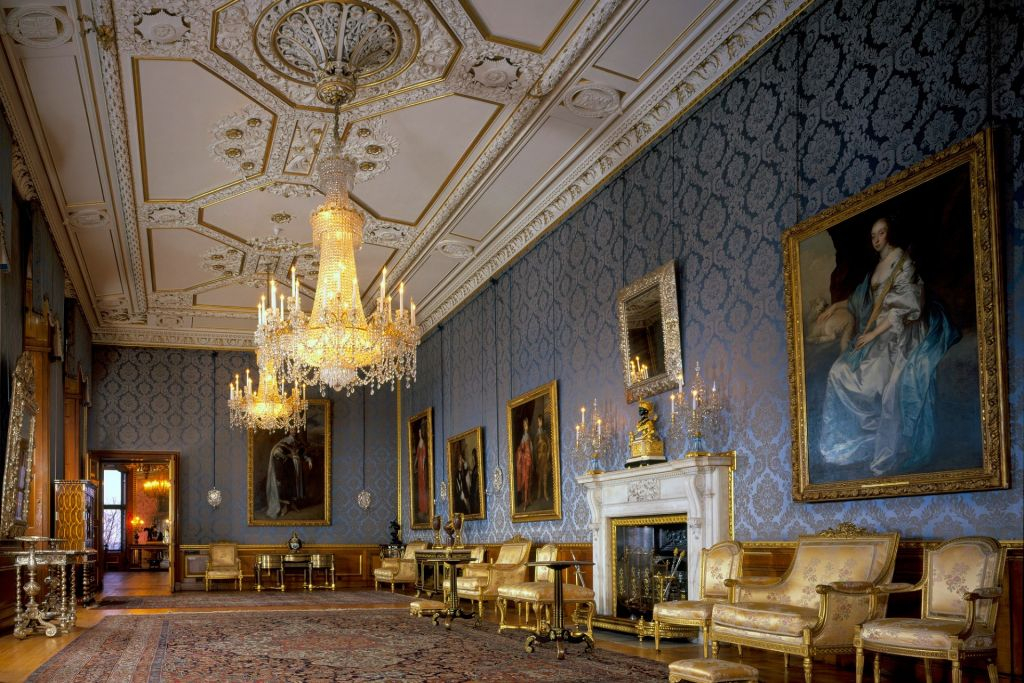 Stonehenge & Windsor Castle Tour from London