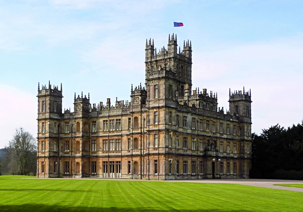 From London: Downton Abbey Tour and Walking Tour of Oxford