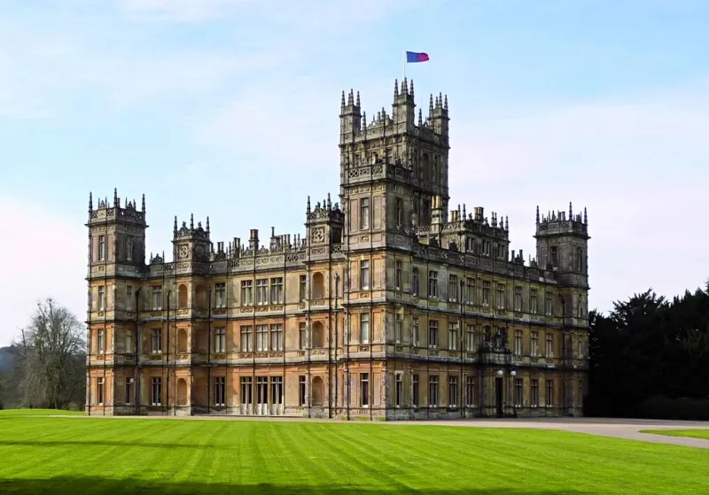 From London: Downton Abbey Tour and Walking Tour of Oxford