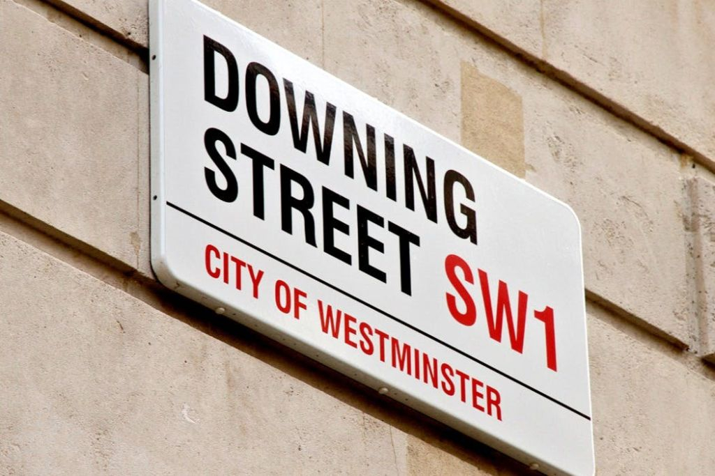 London: 30+ Iconic Sights Guided Walking Tour