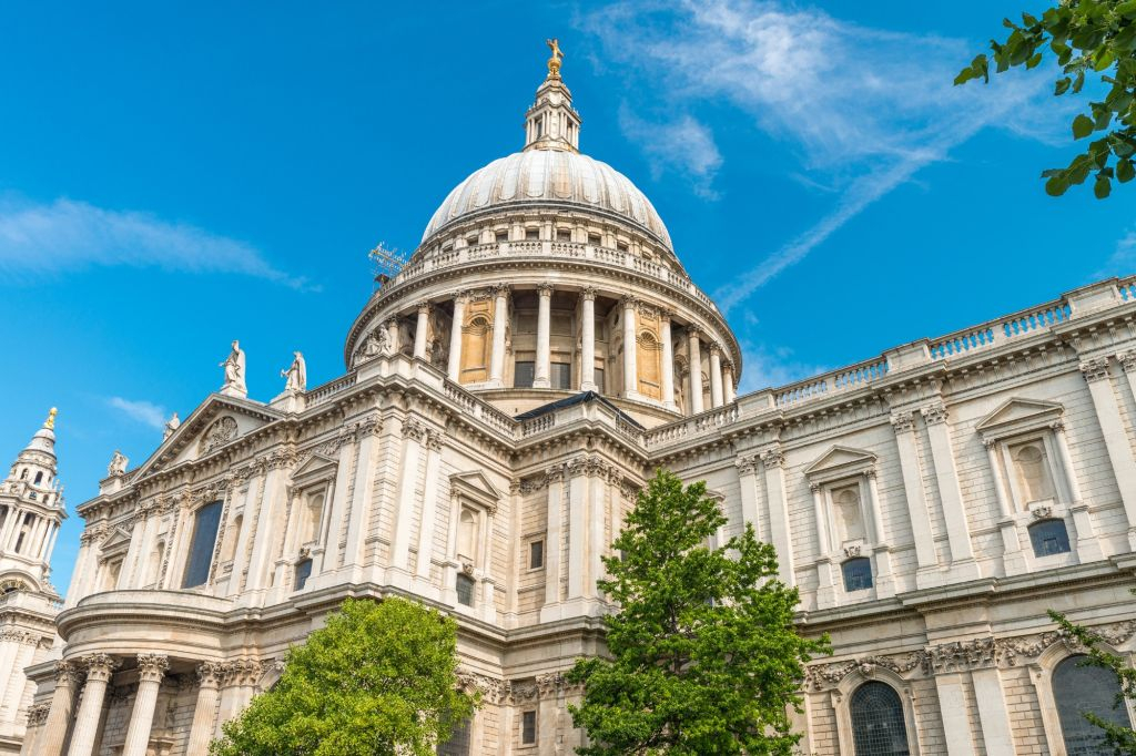 London: 30+ Iconic Sights Guided Walking Tour