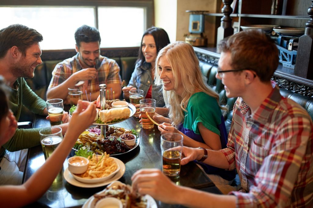 London: Central Food Tour with 10+ Tastings & Changing of the Guard
