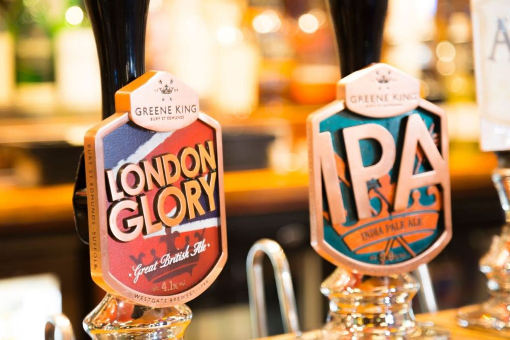 London: Central Food Tour with 10+ Tastings & Changing of the Guard