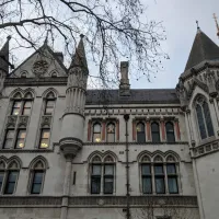 London: The City of Wizard Exploration Game