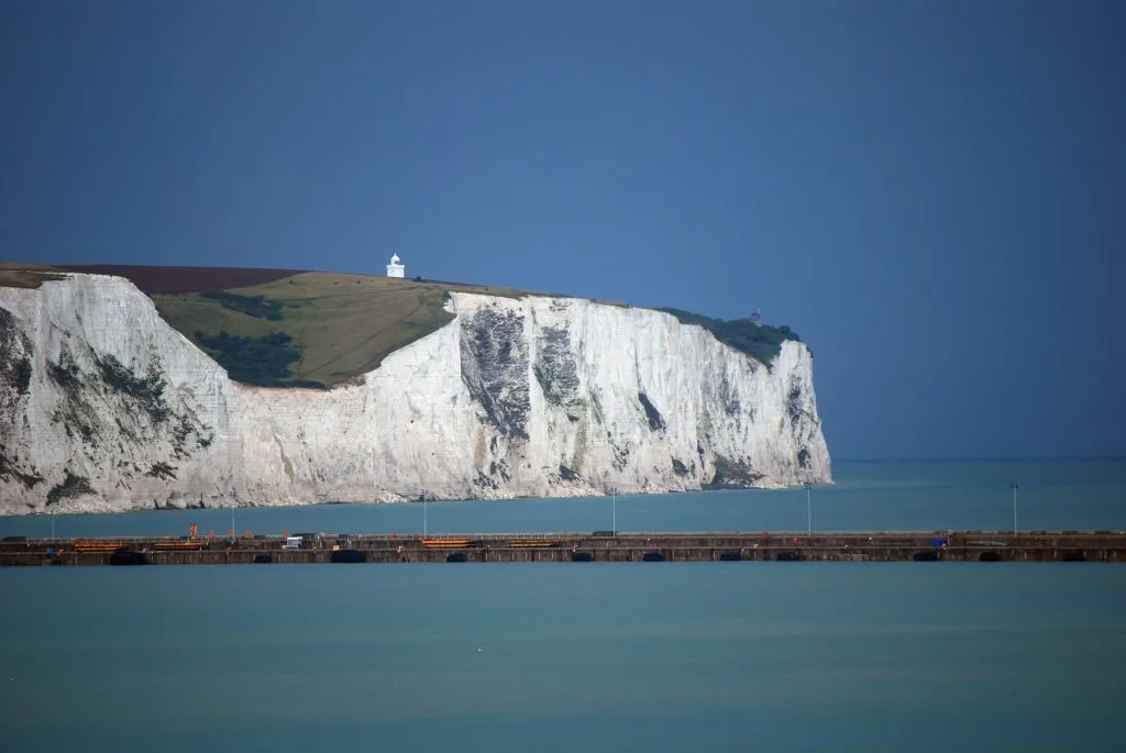 Leeds Castle, Canterbury Cathedral & Dover: Day Trip from London