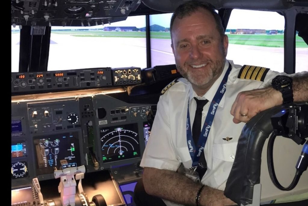 Boeing 737-800 Flight Simulator Experience