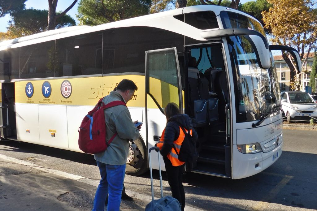 Roma: Traslado de ônibus SIT de/para o Aeroporto Fiumicino e Roma