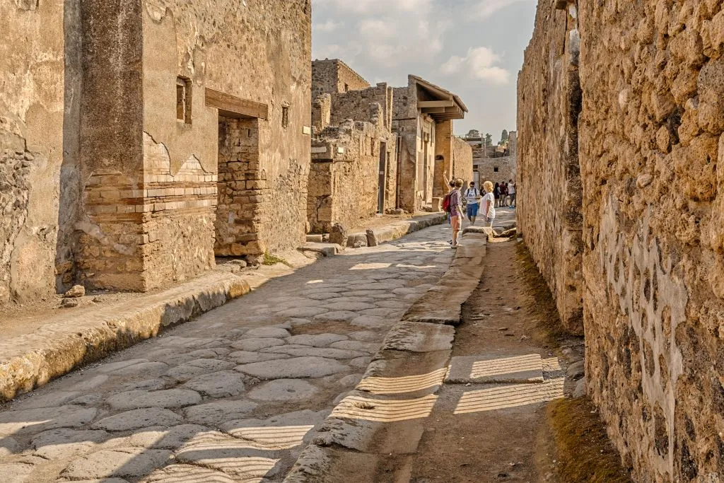 Pompeii Express: Reserved Entrance With Optional Audio guide