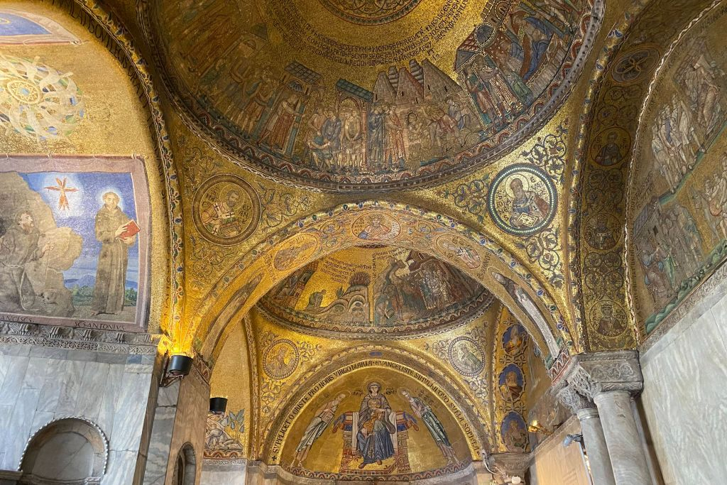 Basilica di San Marco: biglietto d’ingresso con accompagnatore + Galleria storica di Venezia