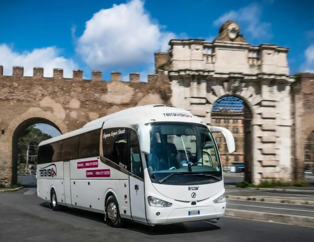 Rome: One-Way Shuttle Bus Transfer from Rome Termini to Fiumicino Airport