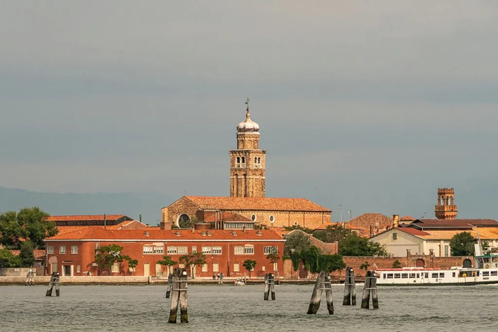 Venice: Murano and Burano Boat Tour