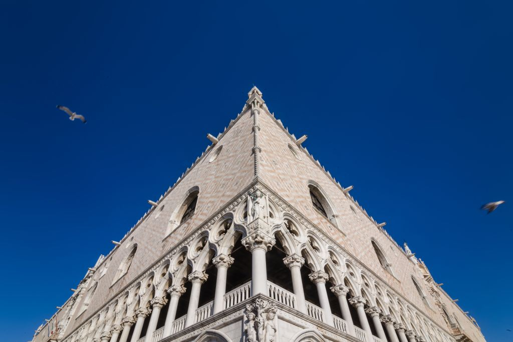 Palazzo Ducale: Visita guidata con itinerario segreto + salta la fila