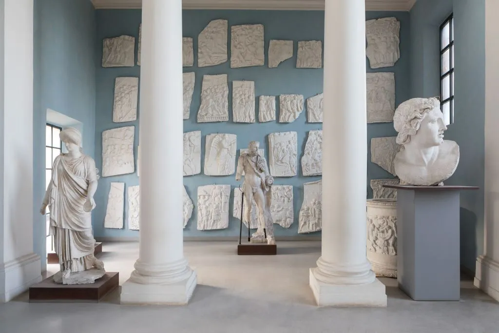 Villa Medici: Guided Tour