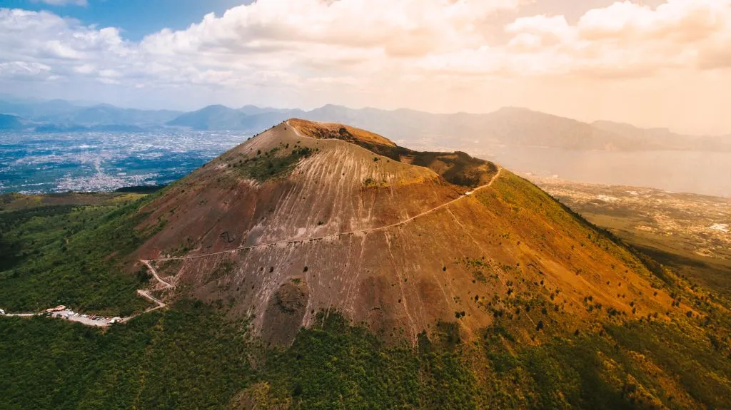 Vesuvio Express: Roundtrip Transport from Ercolano