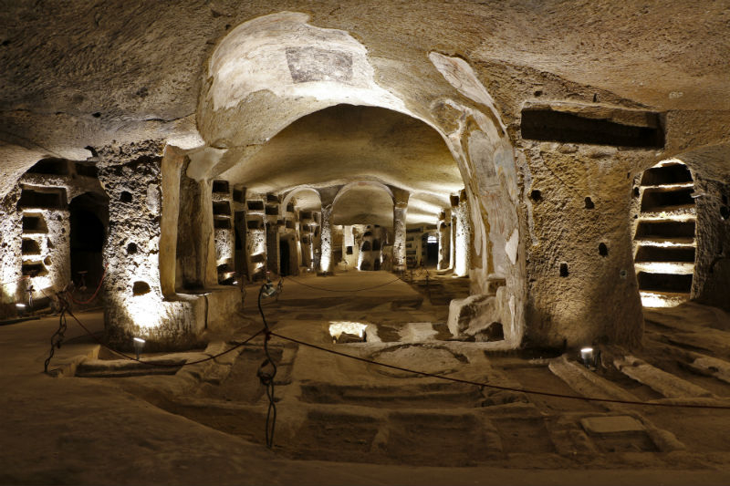 Catacombs of San Gennaro: Guided Tour