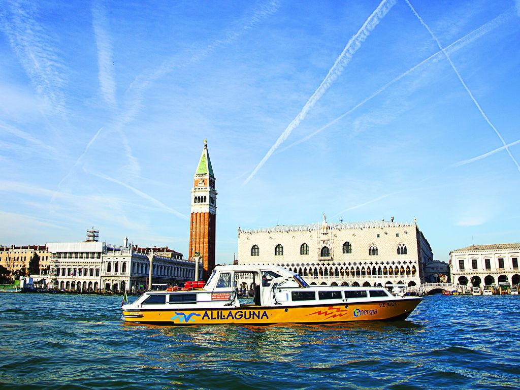 Marco Polo Airport: Alilaguna Boat To/From Venice City Center