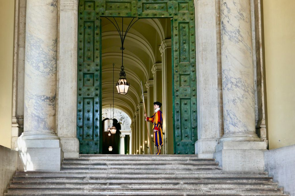 Basilique Saint-Pierre & Grottes du Vatican : Visite guidée