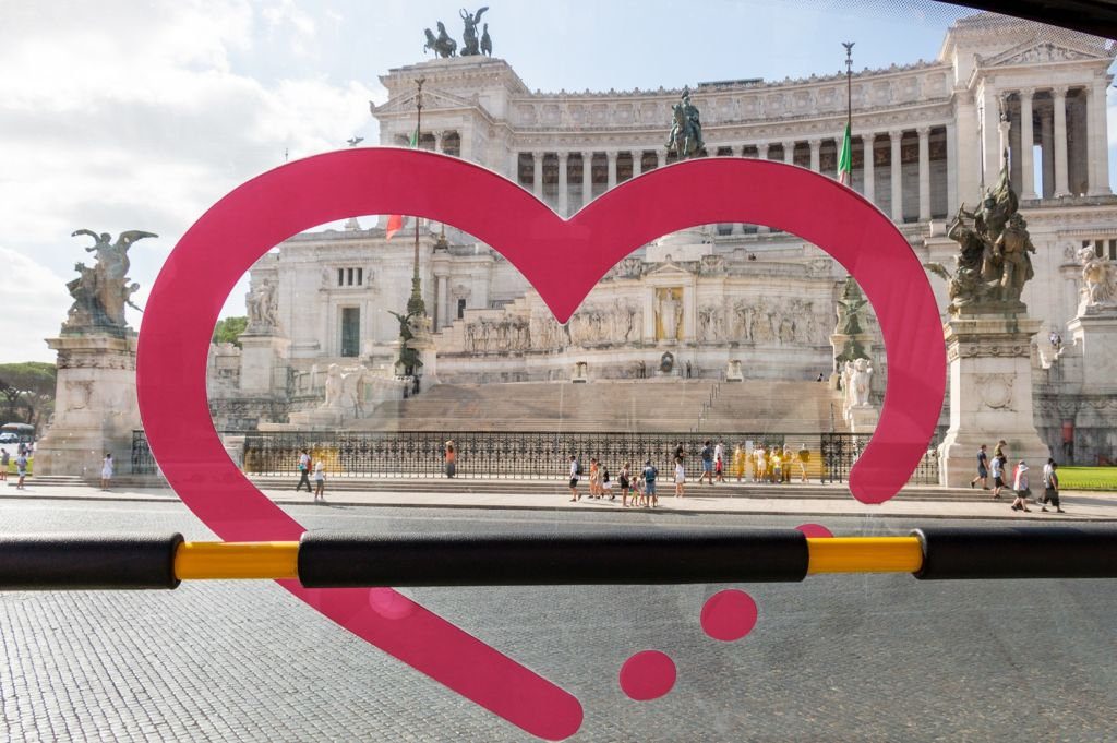 I Love Rome: Hop-on Hop-off Panoramic Bus Tour