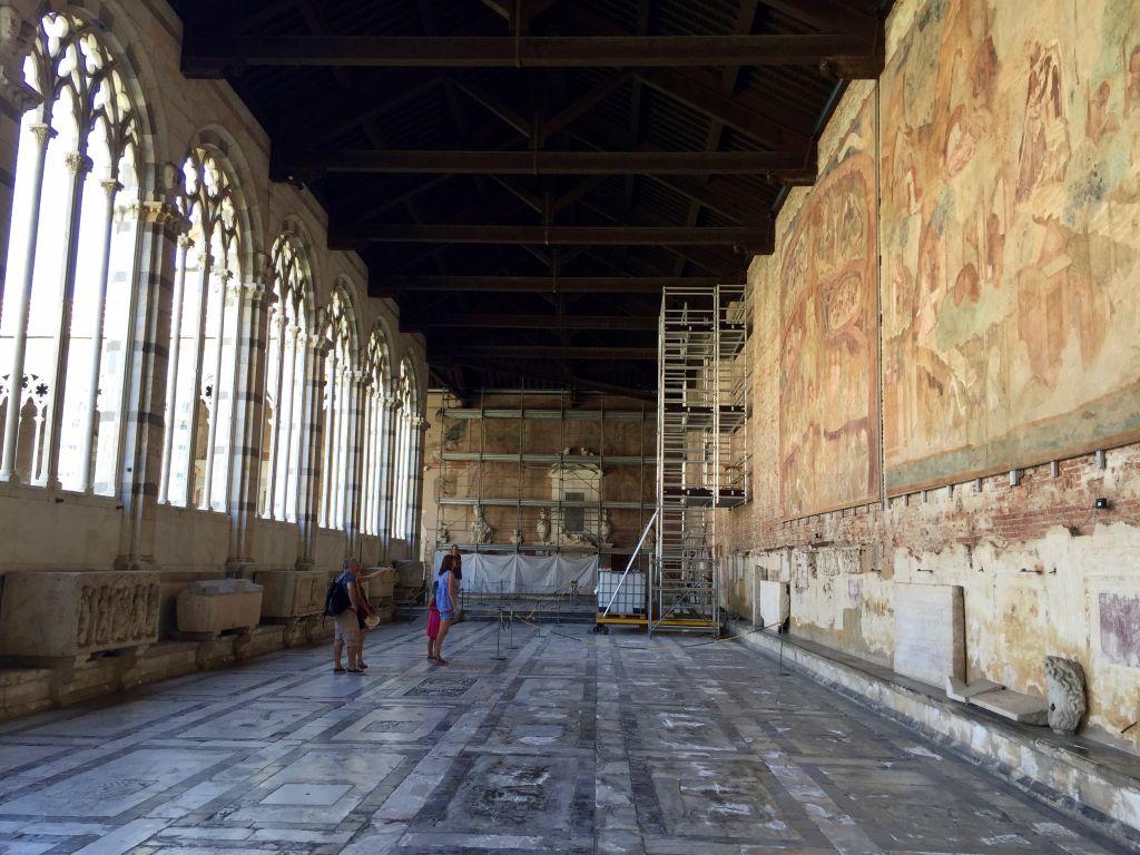 Battistero, cimitero e cattedrale: Ingresso riservato