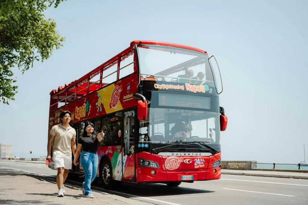 Hop-on Hop-off Bus Naples