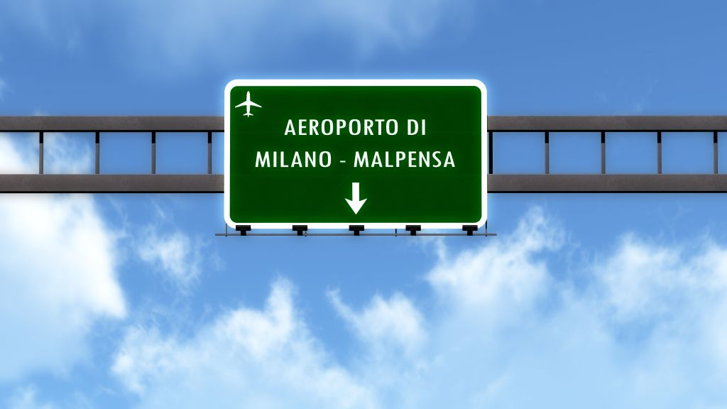 Milan: Malpensa Airport Shuttle Bus from/to Train Station