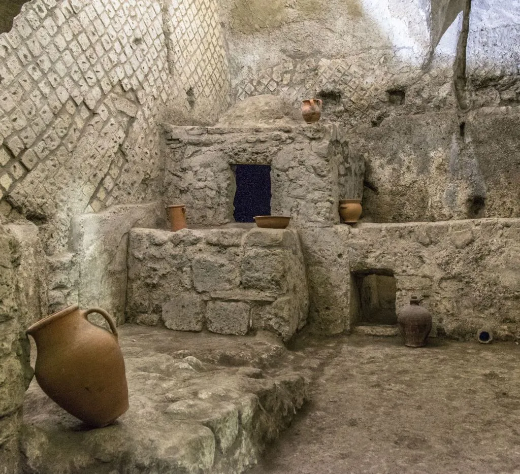 Complex of San Lorenzo Maggiore: Reserved Entrance to La Neapolis Sotterrata