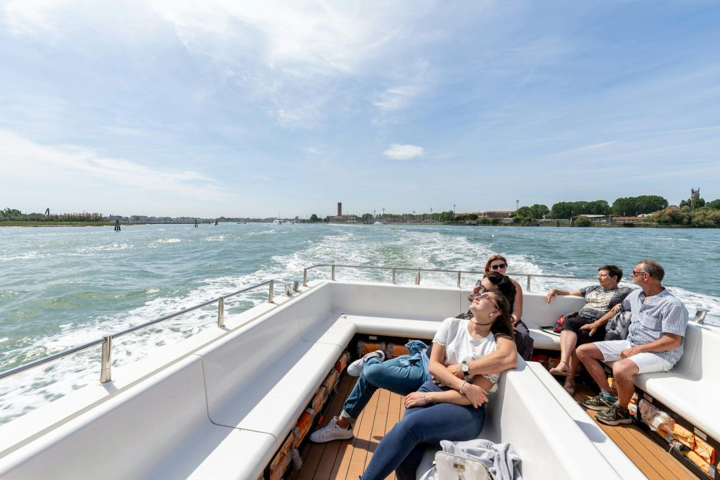 Venice: Hop-On Hop-Off Boat + Murano, Burano & Torcello