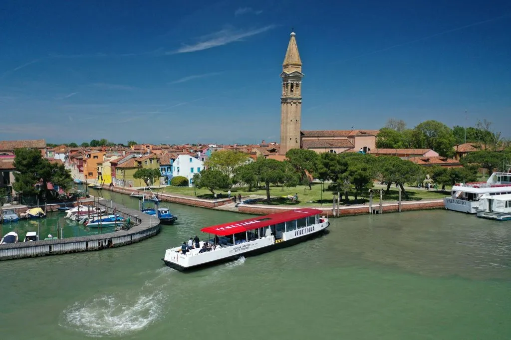 Venice: Hop-On Hop-Off Boat + Murano, Burano & Torcello