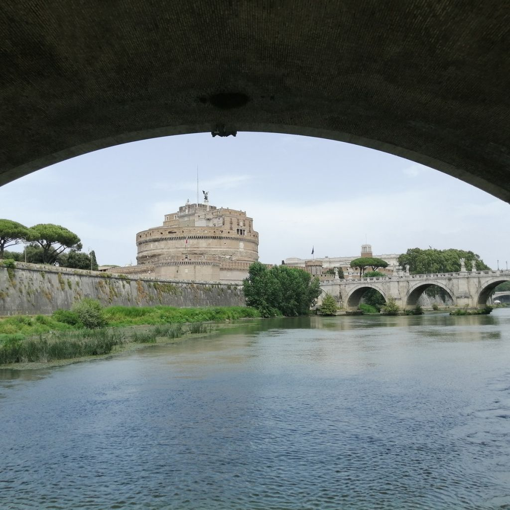 Rome: Hop-on Hop-off Tiber Cruise Ticket