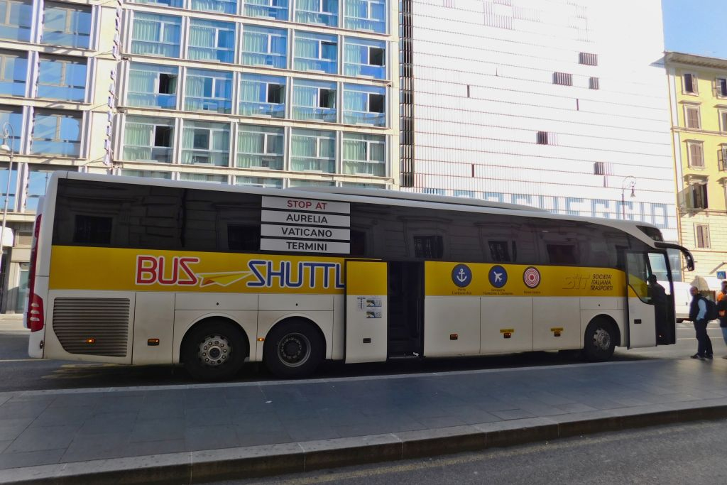 Rome: Shuttle Bus To/From Ciampino Airport and City Center
