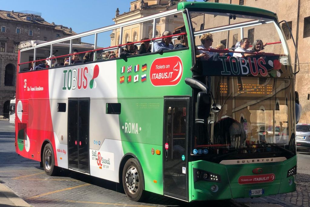 IOBUS Roma: Excursão panorâmica de ônibus aberto hop-on hop-off