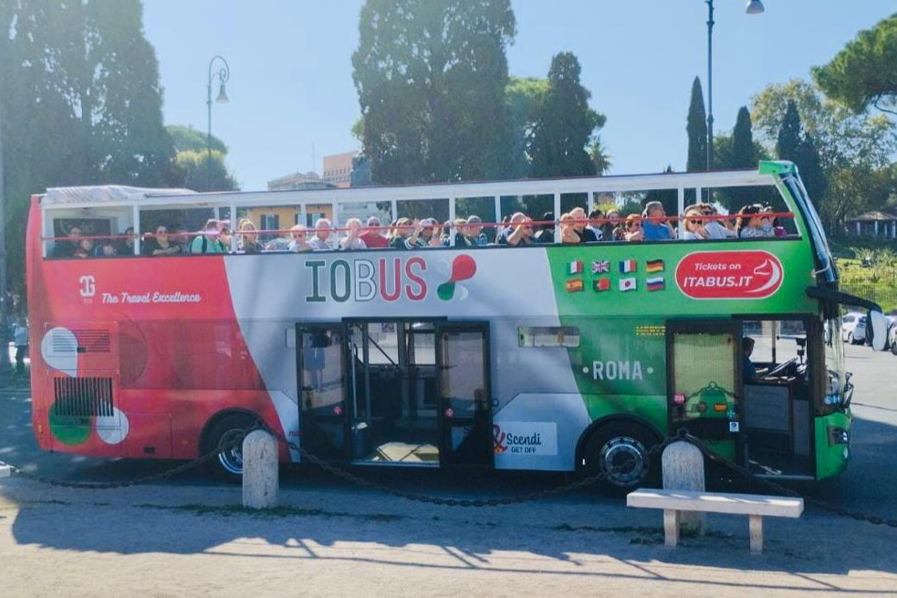IOBUS Roma: Excursão panorâmica de ônibus aberto hop-on hop-off