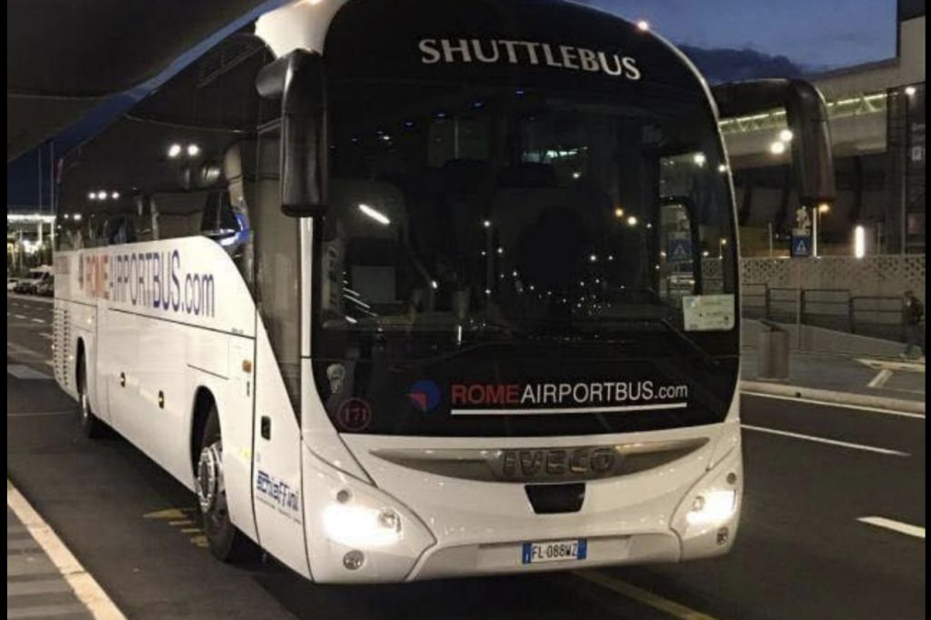 Aeroporto de Fuimicino: Transfer de autocarro de/para Roma Termini