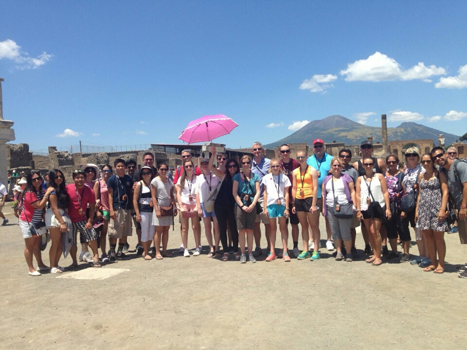 Pompeii: Guided Tour + Roundtrip from Naples
