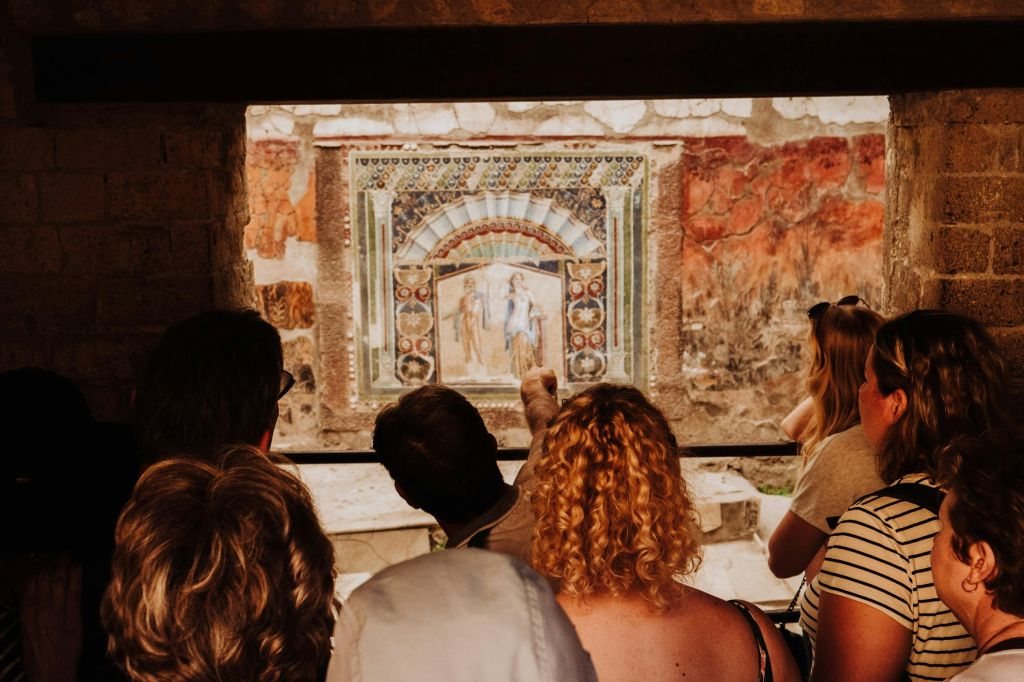 Herculaneum: Skip The Line Guided Tour With Archaeologist