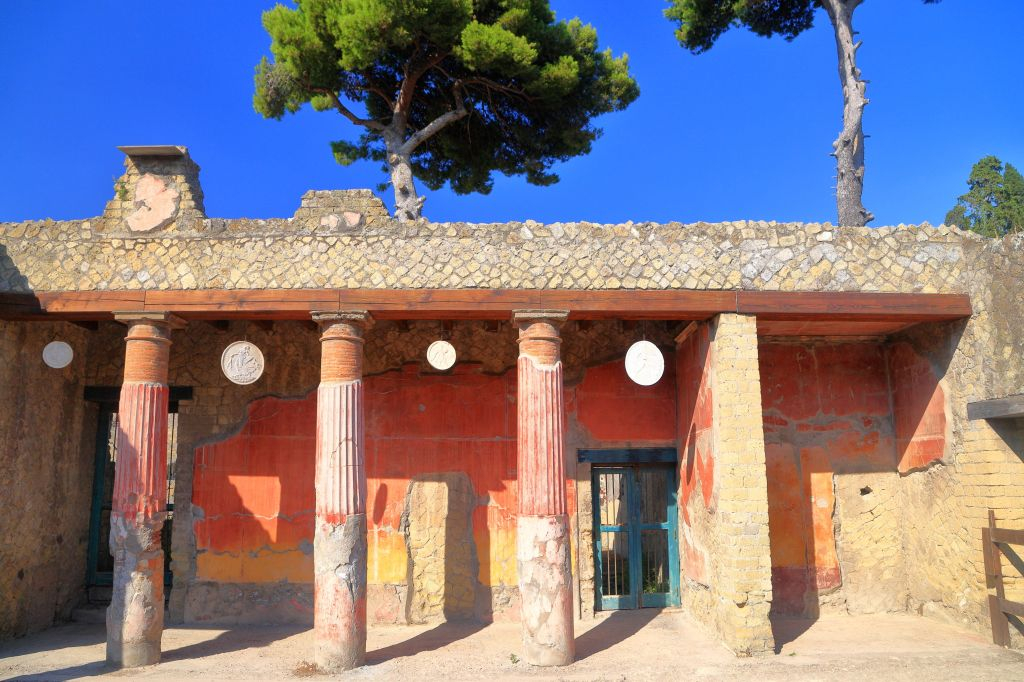 Herculaneum: Skip The Line Guided Tour With Archaeologist