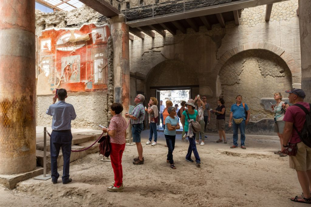 Herculaneum: Skip The Line Guided Tour With Archaeologist