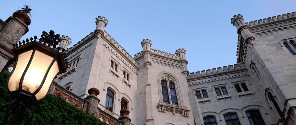 Castello e Parco di Miramare: Ingresso + Cartolina PemCards